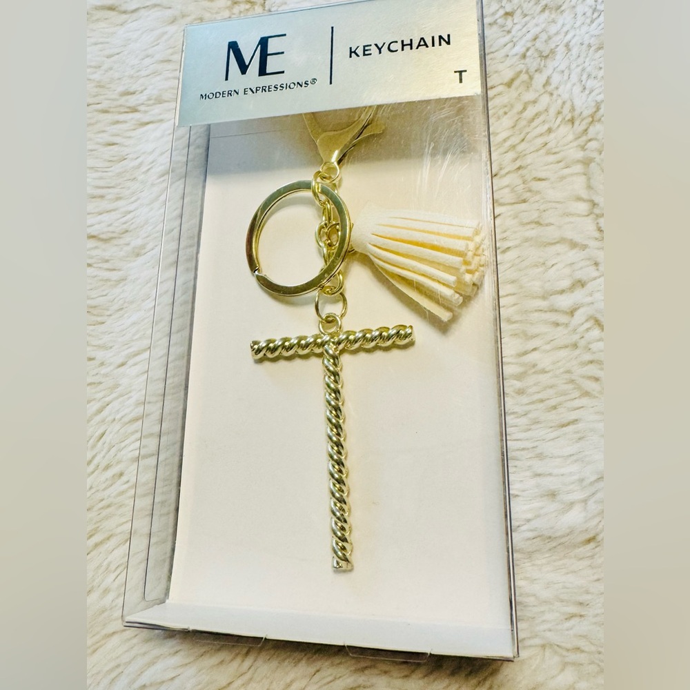 NEW! Modern Expressions Monogram Keychain Gold and CREAM Tassel - LETTER T